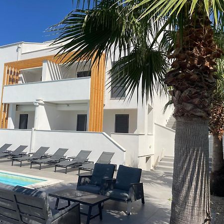 Villa Aquamarine Apartments Novalja Bagian luar foto
