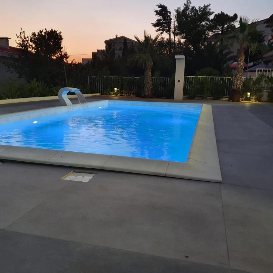 Villa Aquamarine Apartments Novalja Bagian luar foto