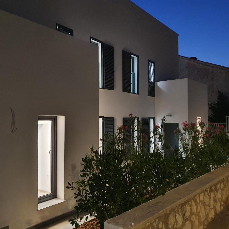 Villa Aquamarine Apartments Novalja Bagian luar foto