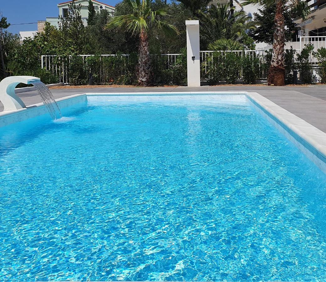 Villa Aquamarine Apartments Novalja Bagian luar foto