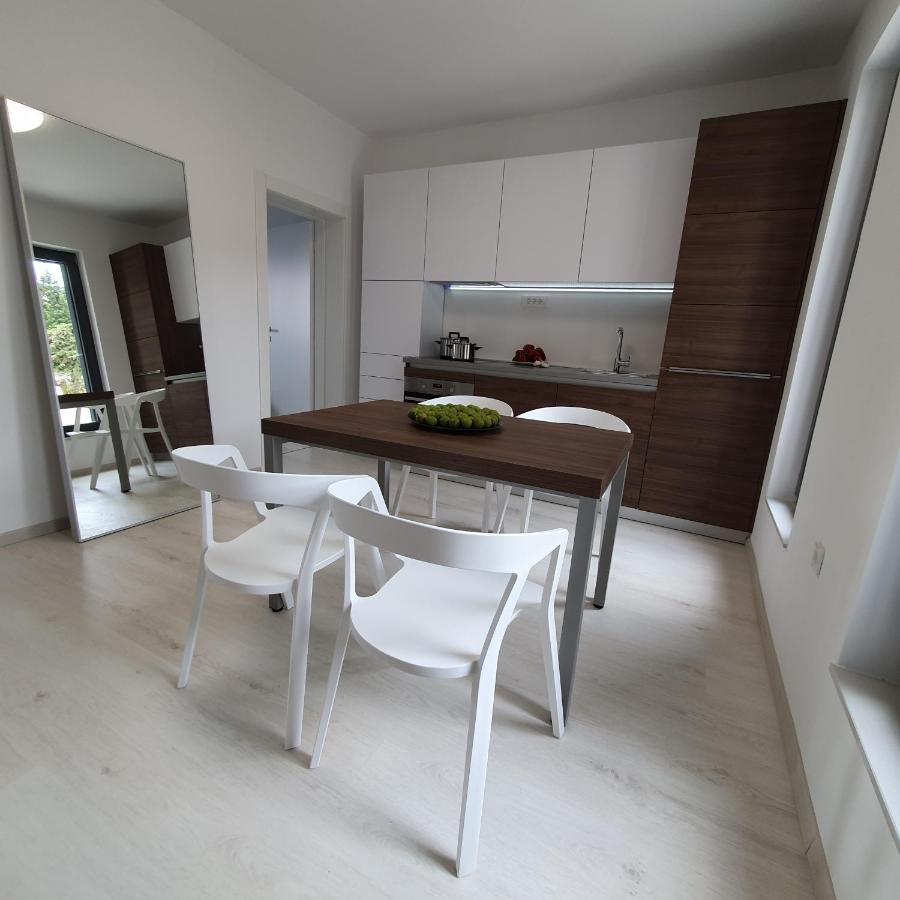 Villa Aquamarine Apartments Novalja Bagian luar foto
