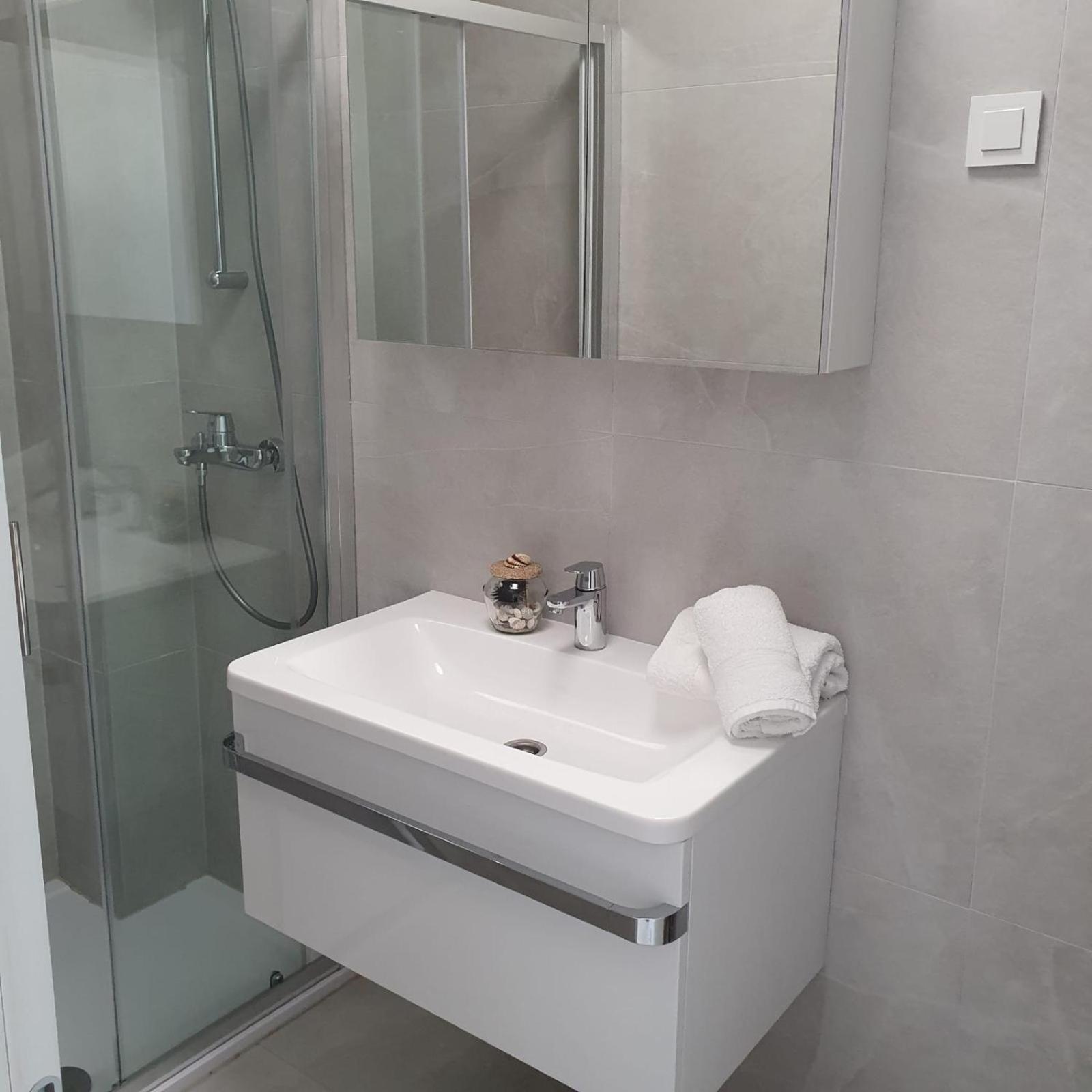 Villa Aquamarine Apartments Novalja Bagian luar foto
